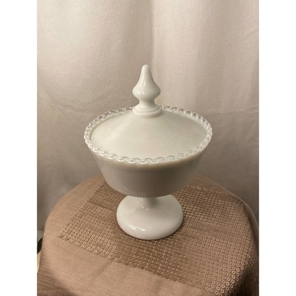 Vintage Fenton Silvercrest Ruffled Edge Milk Glass Footed Pedestal Candy Dish - Picture 4 of 15